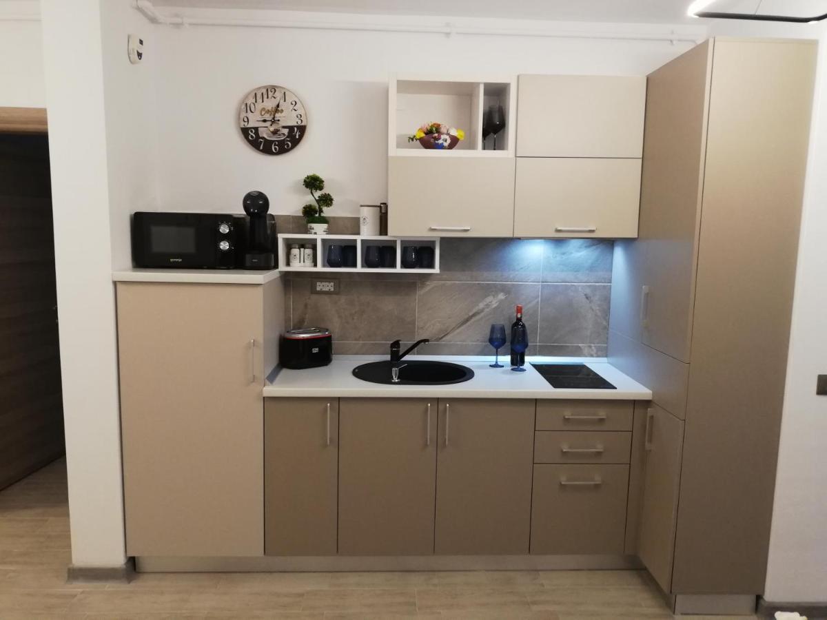 Ferienwohnung Luxury Kln By Alezzi Mamaia Nord Năvodari Exterior foto