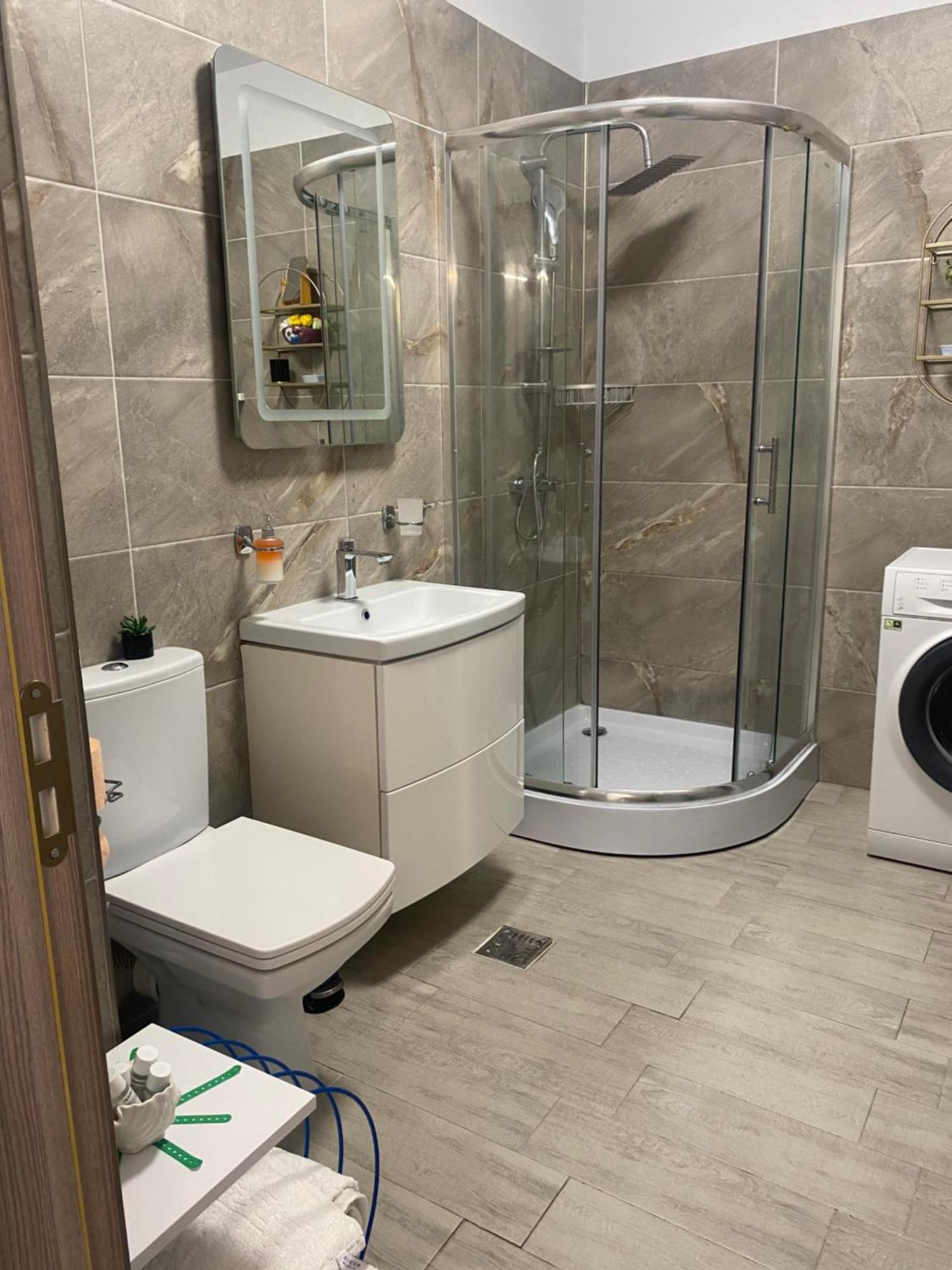 Ferienwohnung Luxury Kln By Alezzi Mamaia Nord Năvodari Exterior foto
